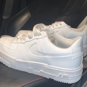 Nike Air Force 1 Pixel- wmns 9.5